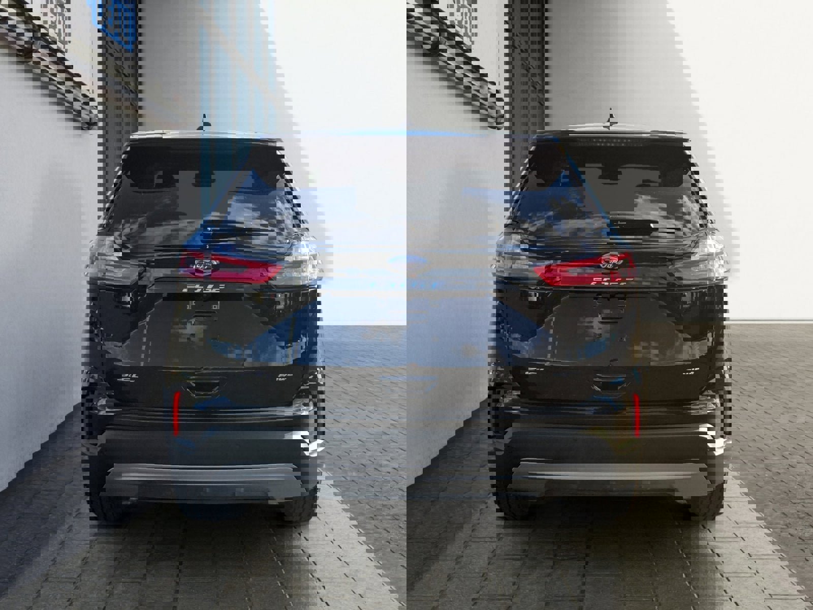 Certified 2022 Ford Edge SEL w/ Convenience Package image 4