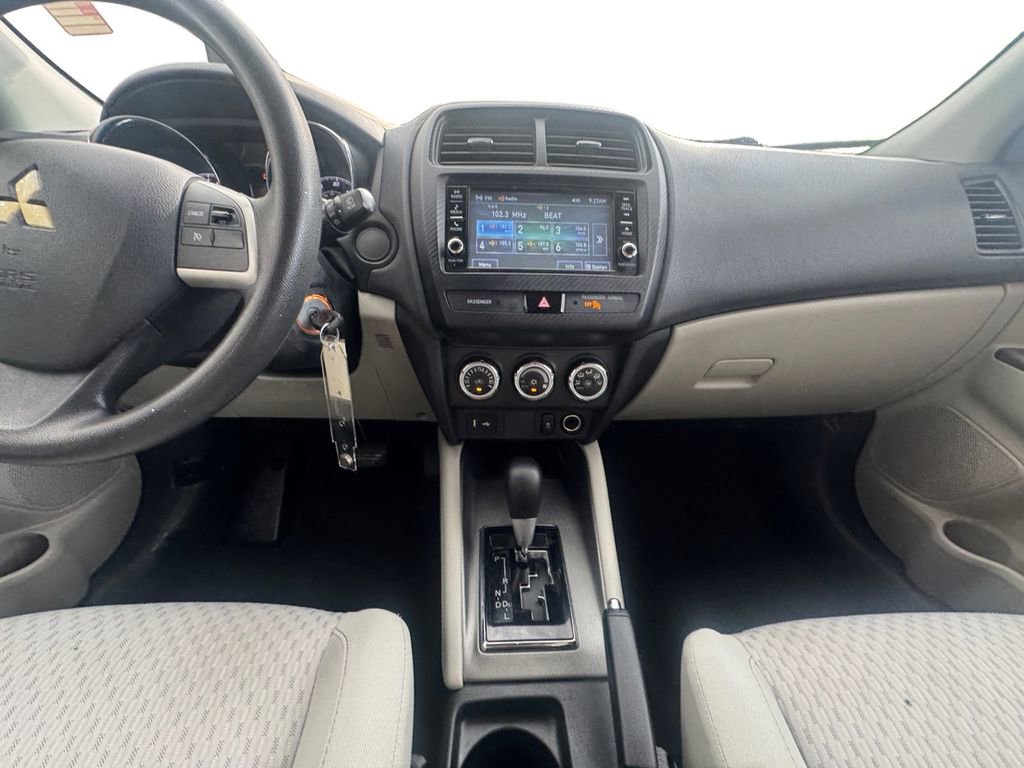 Used 2019 Mitsubishi Outlander Sport ES image 12