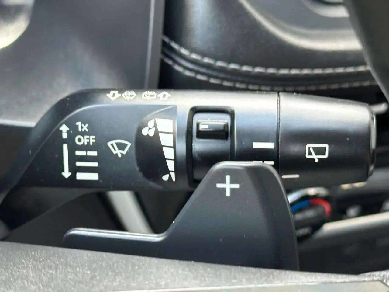 Used 2021 Nissan Rogue SV AWD/4WD image 10