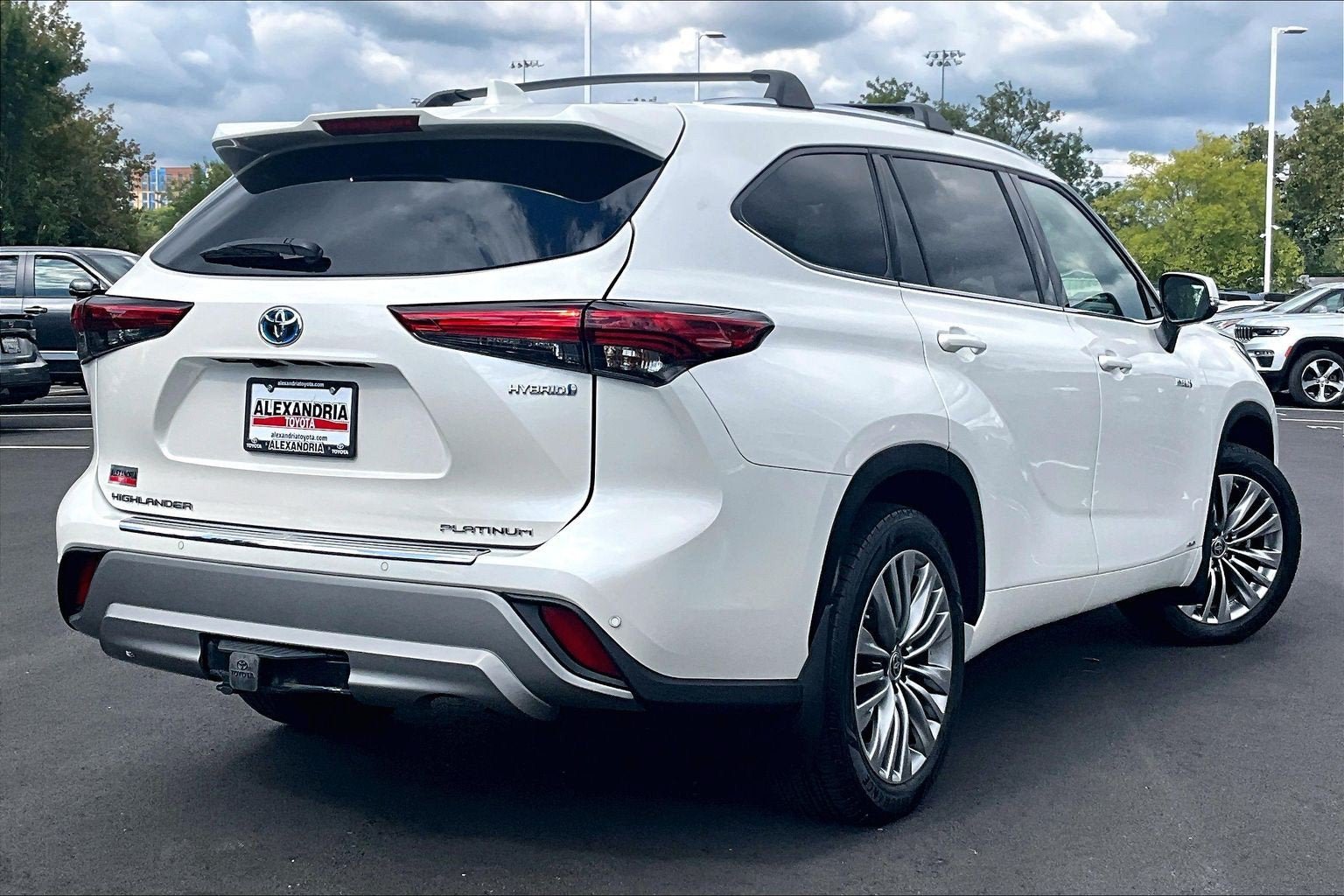Used 2021 Toyota Highlander Platinum AWD/4WD image 12