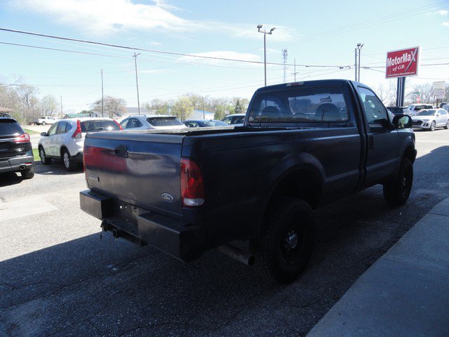 Used 2004 Ford F250 4x4 Regular Cab Super Duty image 4