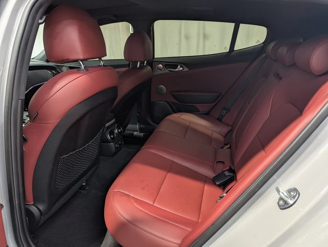 Used 2021 Kia Stinger GT1 RWD image 9