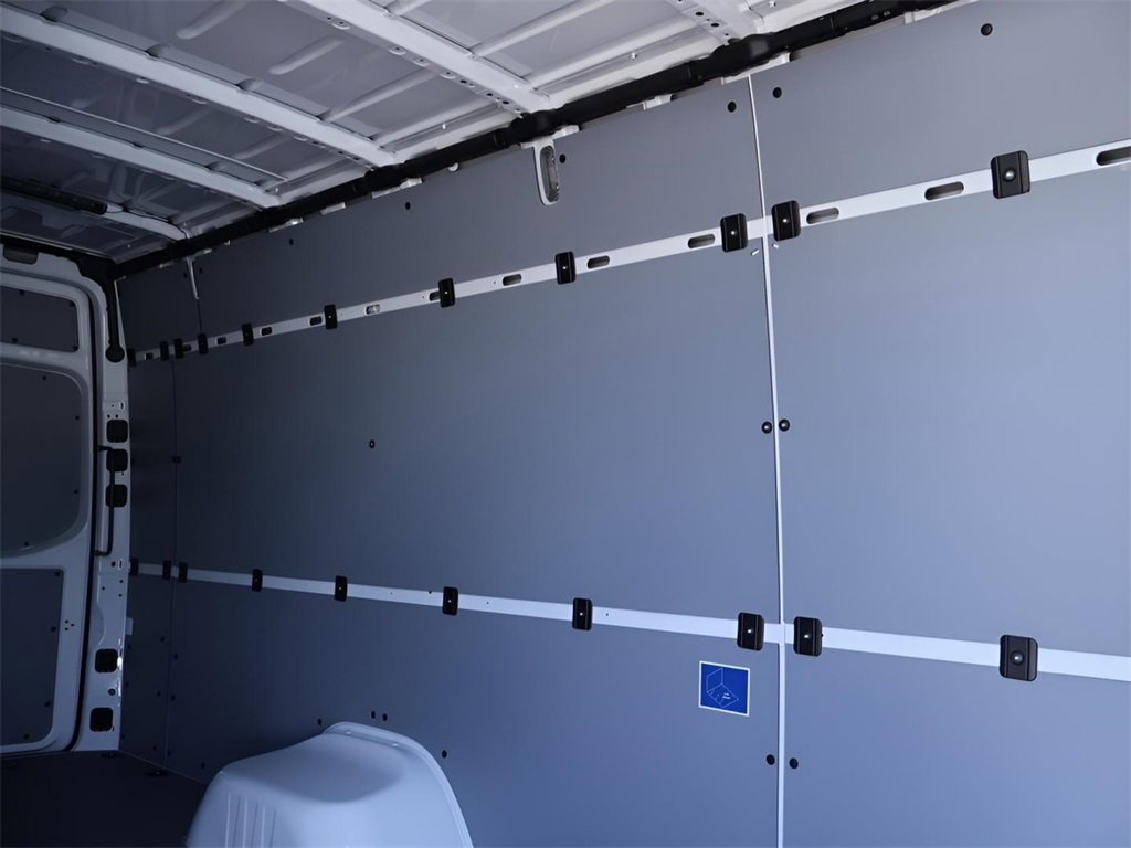 Used 2024 Mercedes-Benz Sprinter 3500 image 18
