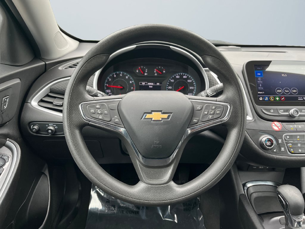 Used 2023 Chevrolet Malibu LT FWD image 12