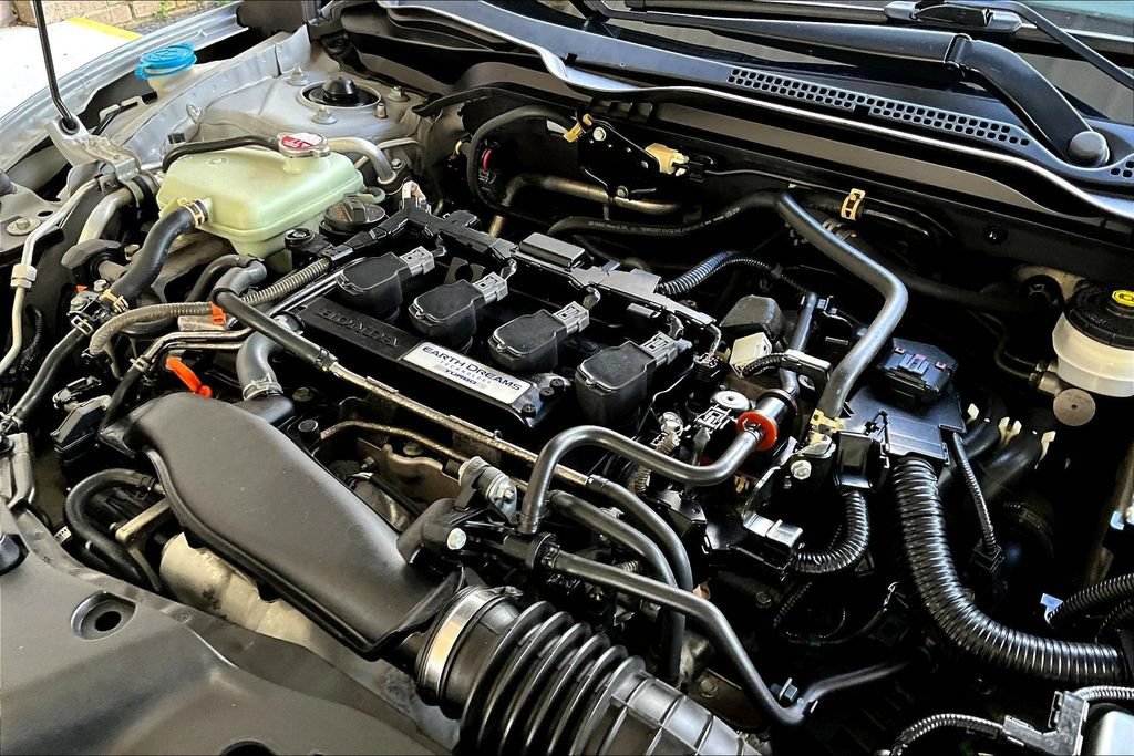 Used 2019 Honda Civic Touring image 30