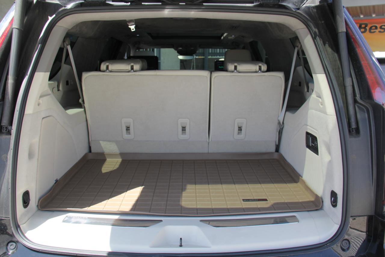Used 2023 Cadillac Escalade ESV Sport Platinum AWD/4WD image 14