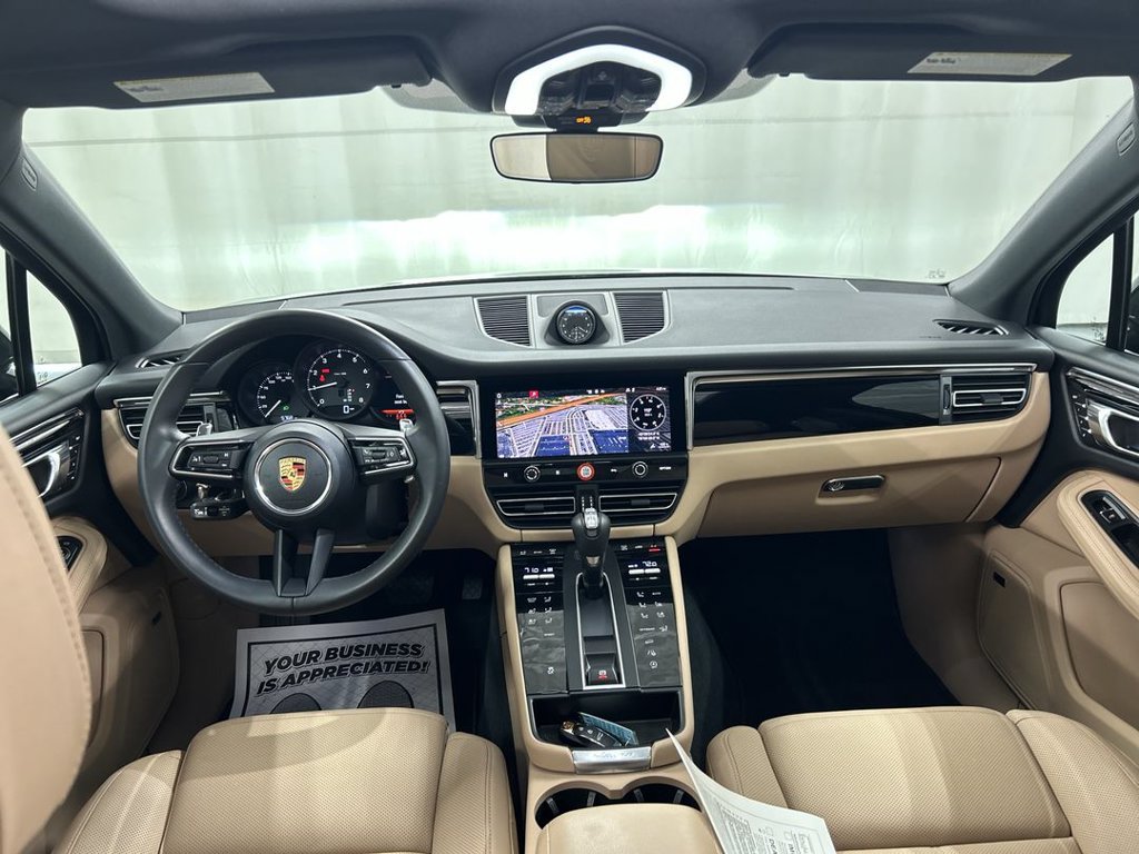 Certified 2026 Porsche Macan AWD/4WD image 19