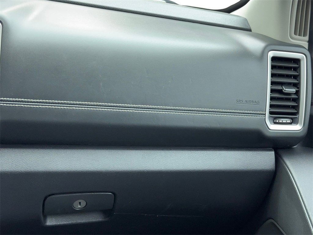 Used 2023 Nissan Frontier SV w/ SV Convenience Package image 21