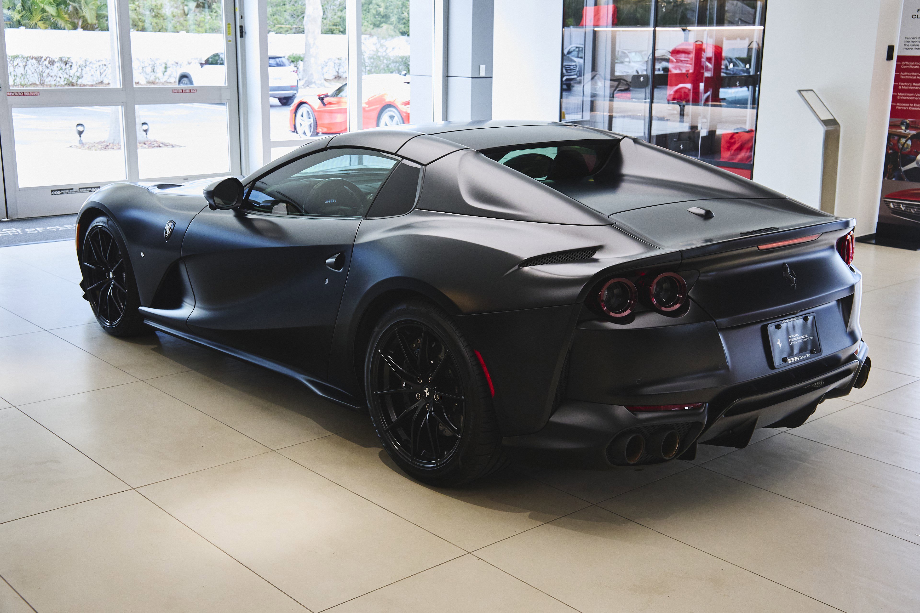 Used 2022 Ferrari 812 GTS image 59