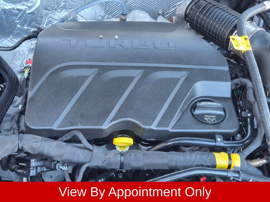 Used 2025 Chevrolet Trax LT w/ LT Convenience Package FWD image 30