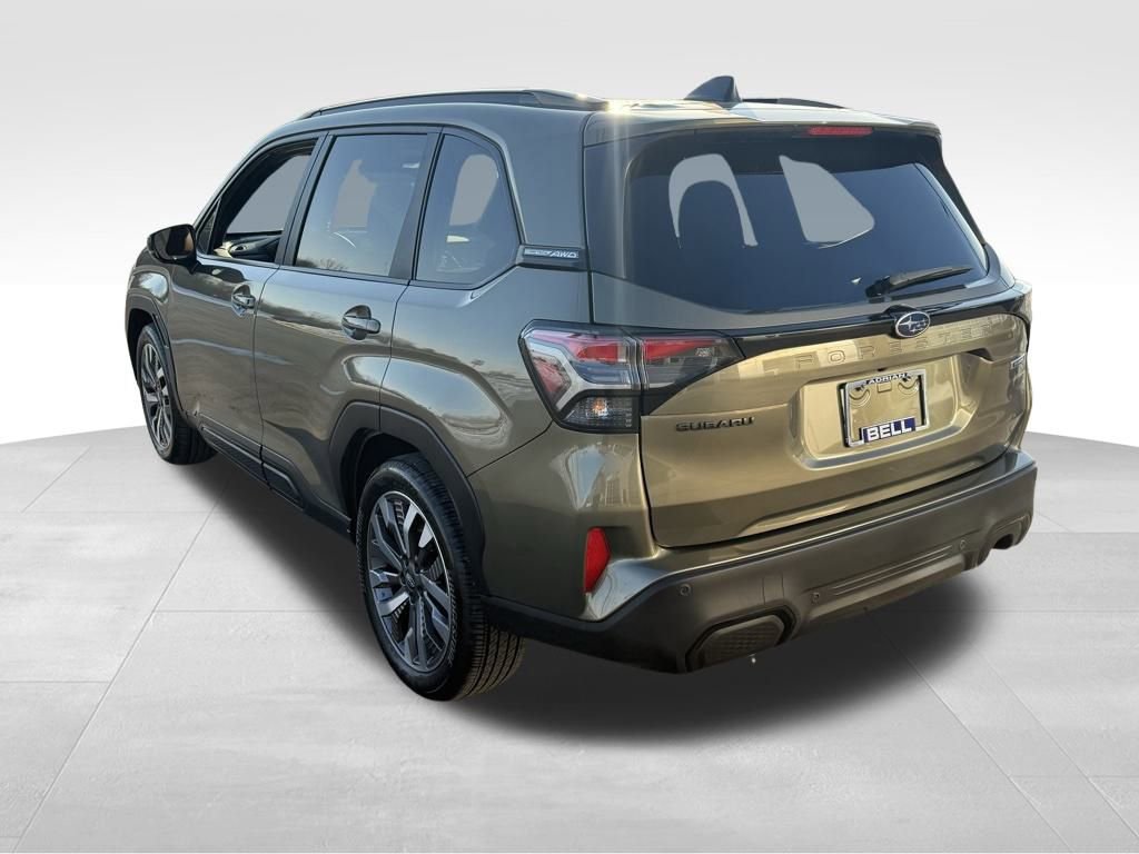 Used 2025 Subaru Forester Touring image 7