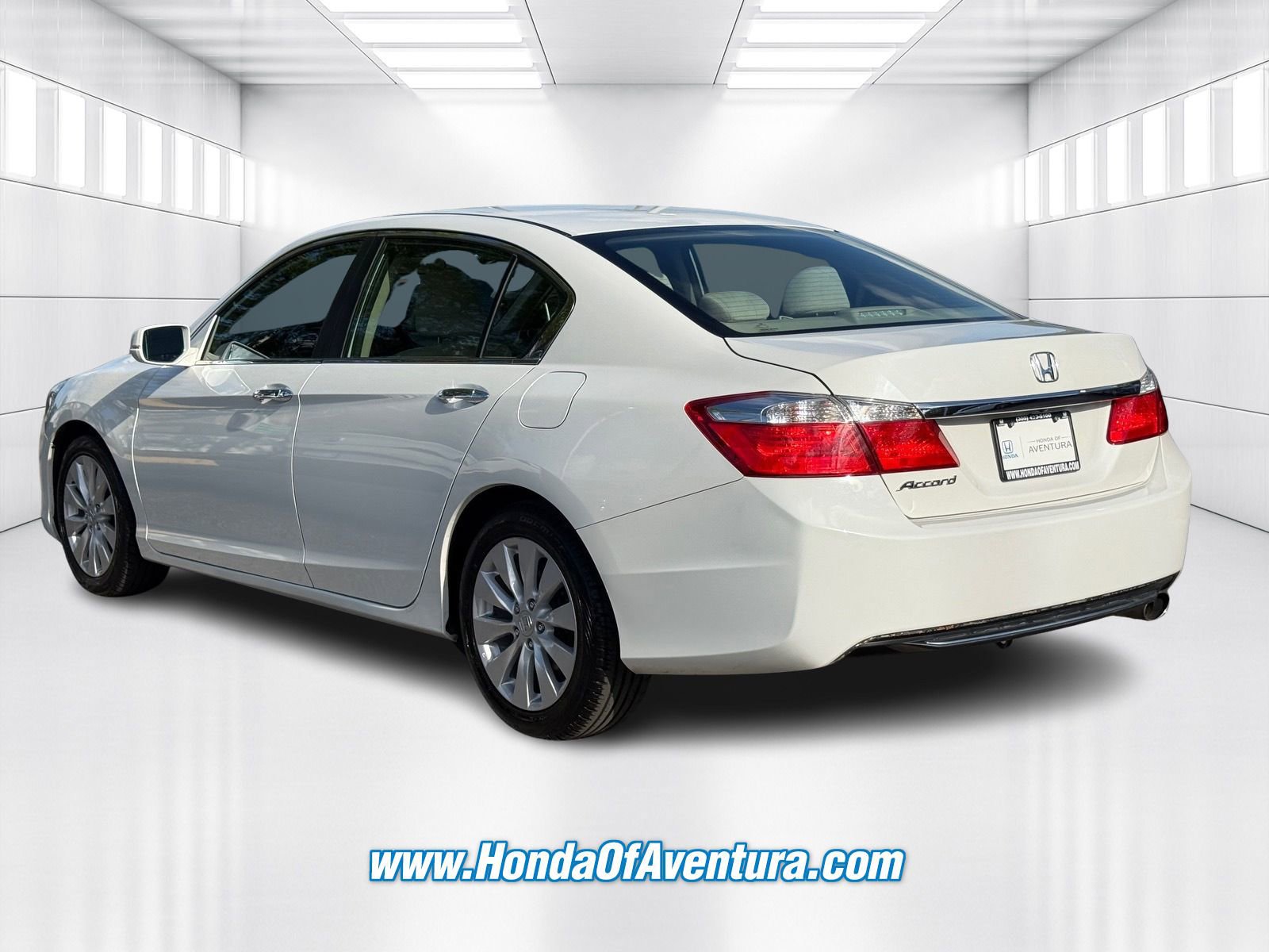 Used 2015 Honda Accord EX image 4