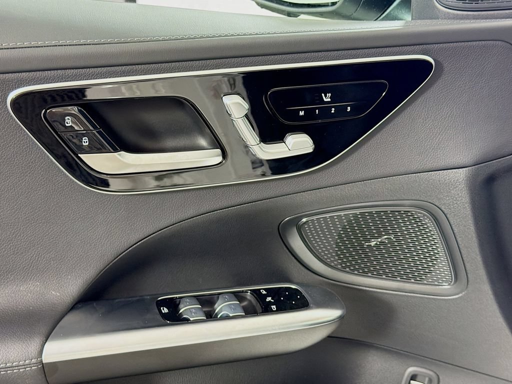 New 2026 Mercedes-Benz C 300 4MATIC Sedan image 21