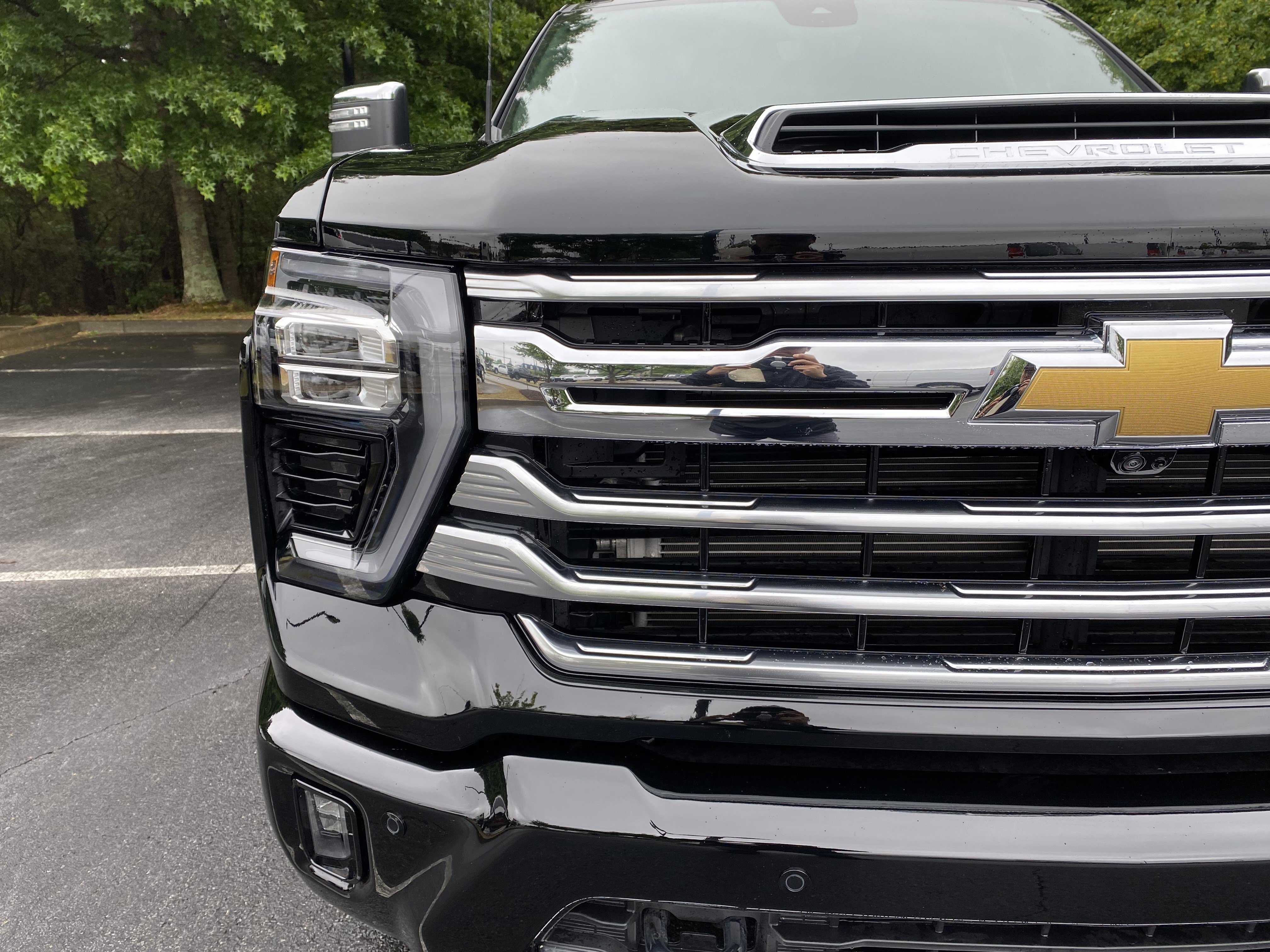 Used 2025 Chevrolet Silverado 2500 High Country w/ High Country Premium Package AWD/4WD image 15