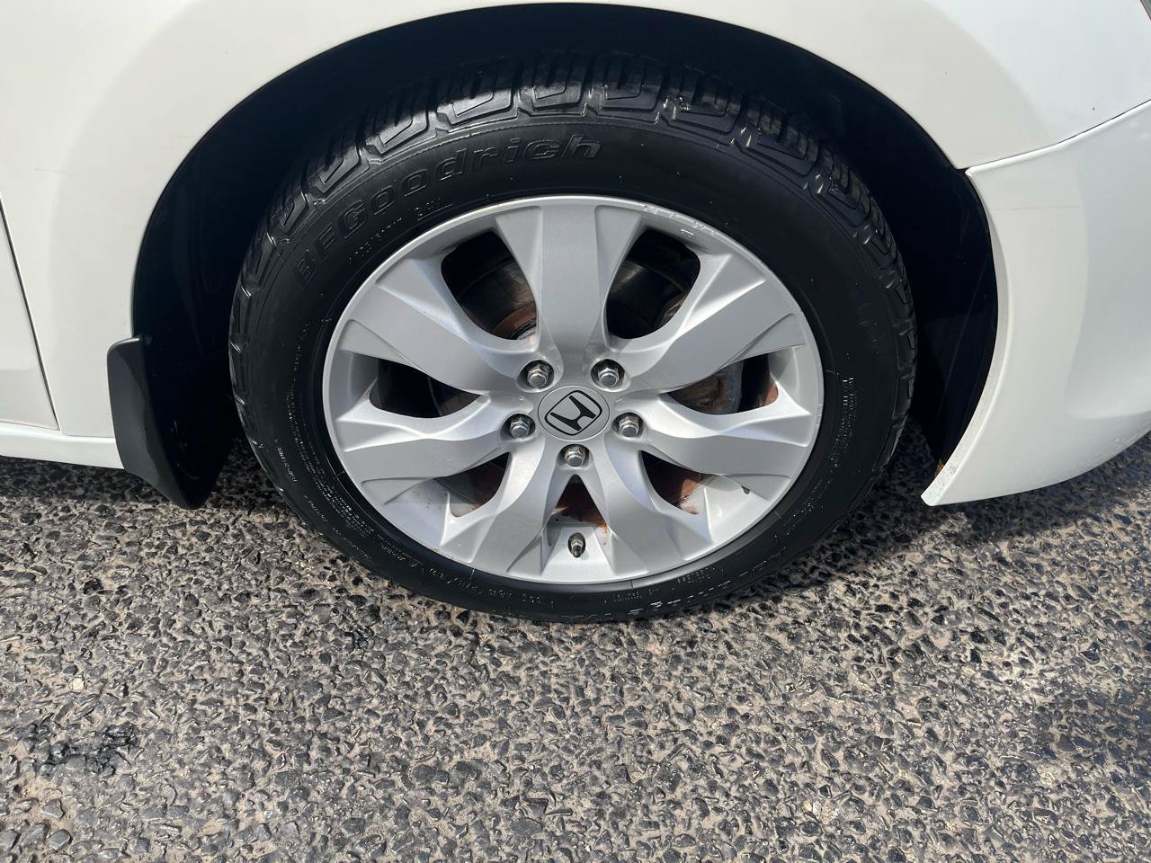 Used 2010 Honda Accord EX-L image 12