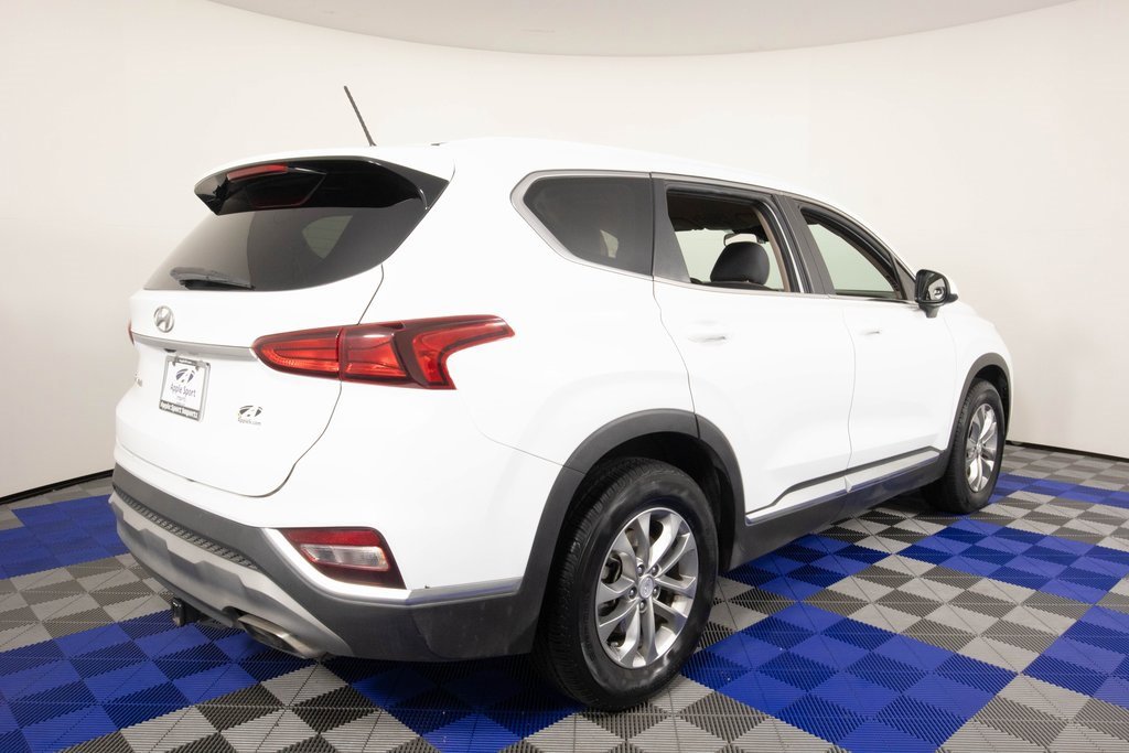 Used 2020 Hyundai Santa Fe SE image 5