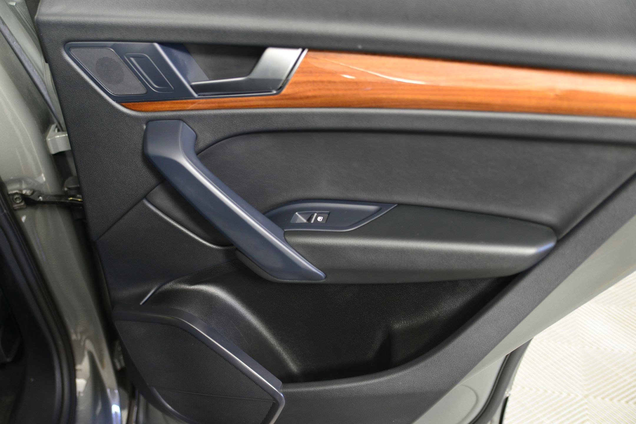 Certified 2023 Audi Q5 2.0T Premium w/ Convenience Package image 8