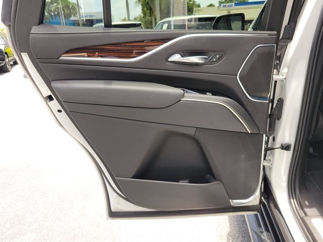 Certified 2023 Cadillac Escalade Premium Luxury AWD/4WD image 31