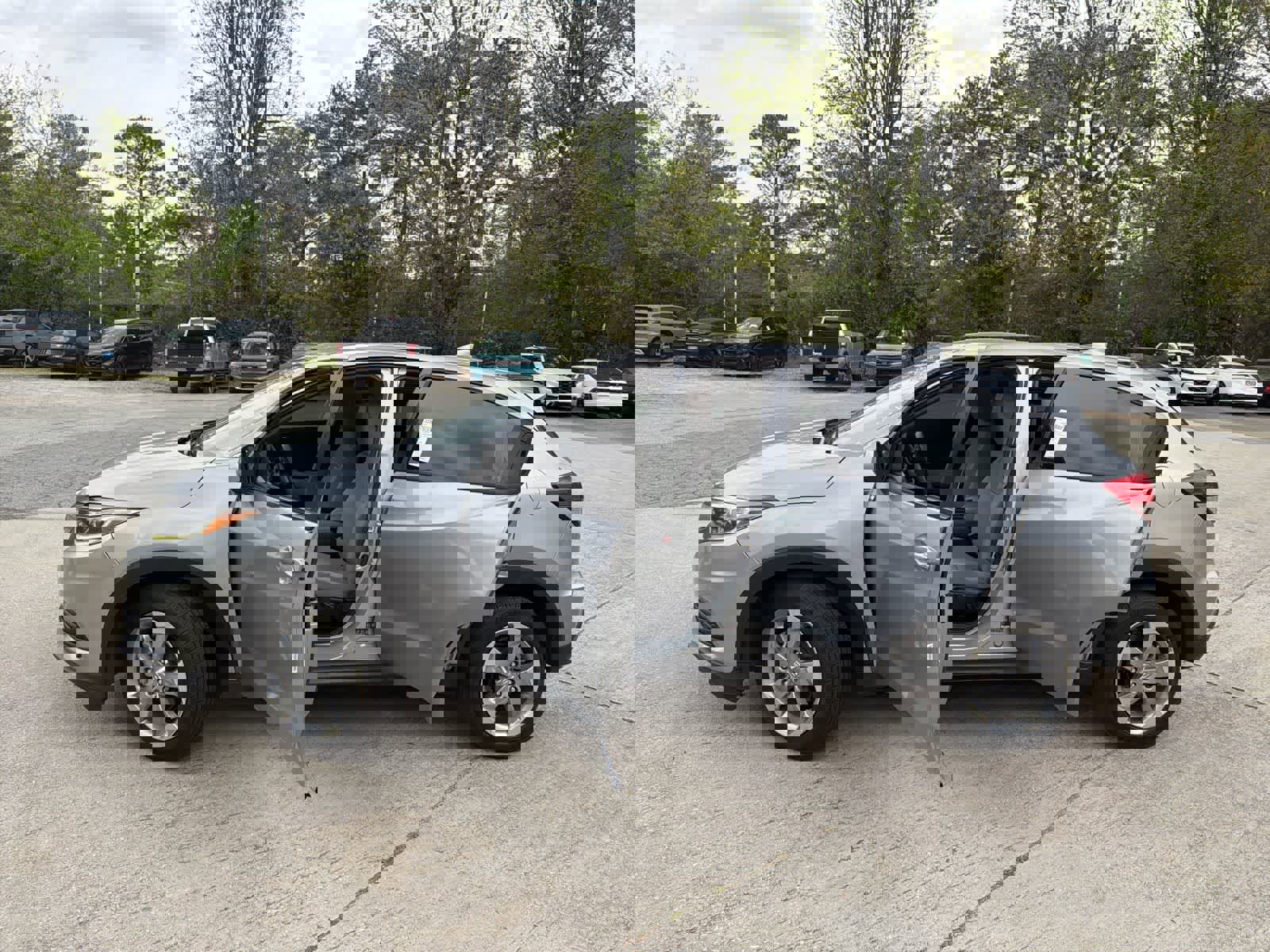 Used 2022 Honda HR-V LX image 17