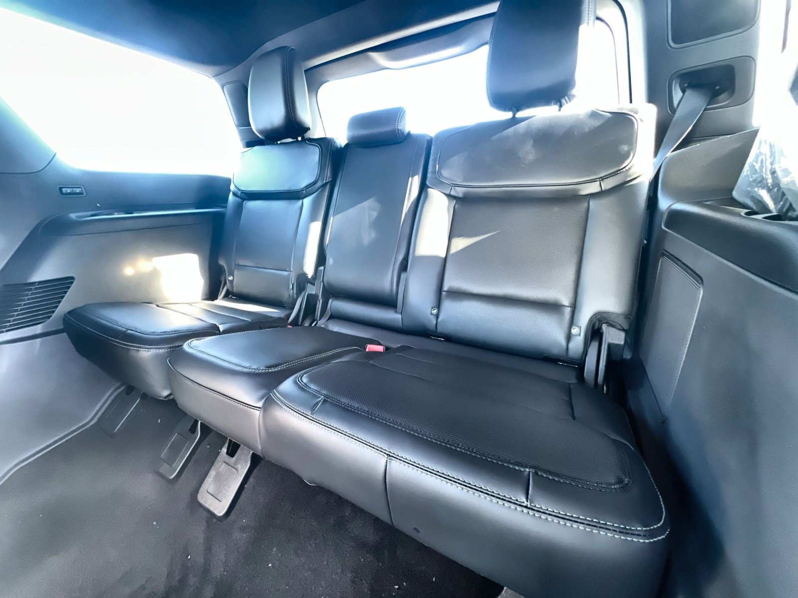 New 2026 Ford Expedition Platinum w/ Stealth Appearance Package image 25