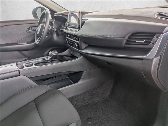 Used 2023 Nissan Rogue S AWD/4WD image 19