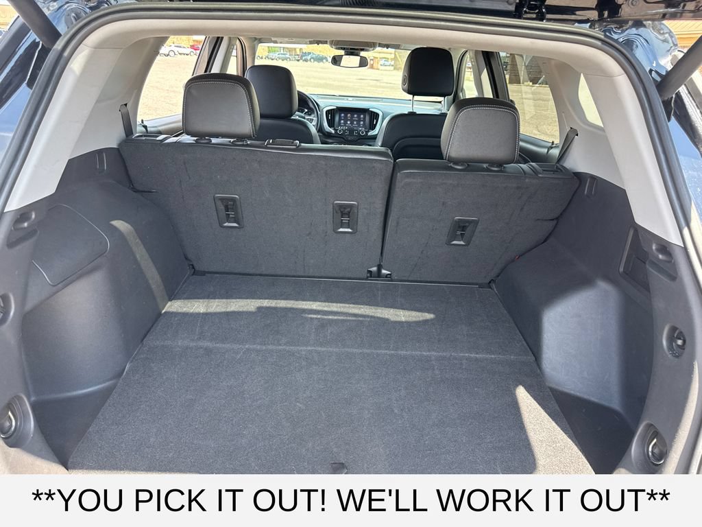 Used 2024 GMC Terrain SLT AWD/4WD image 9