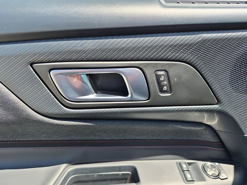 Used 2024 Ford Mustang EcoBoost image 18