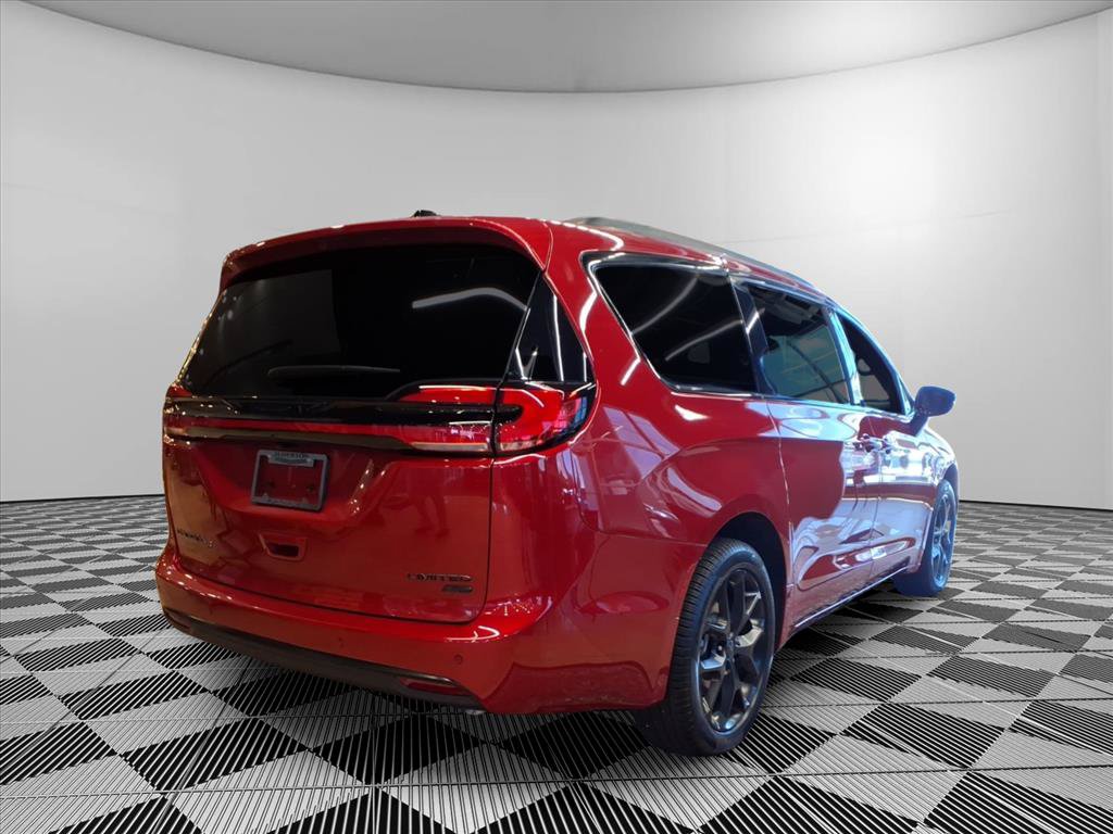 New 2027 Chrysler Pacifica Limited AWD/4WD image 5