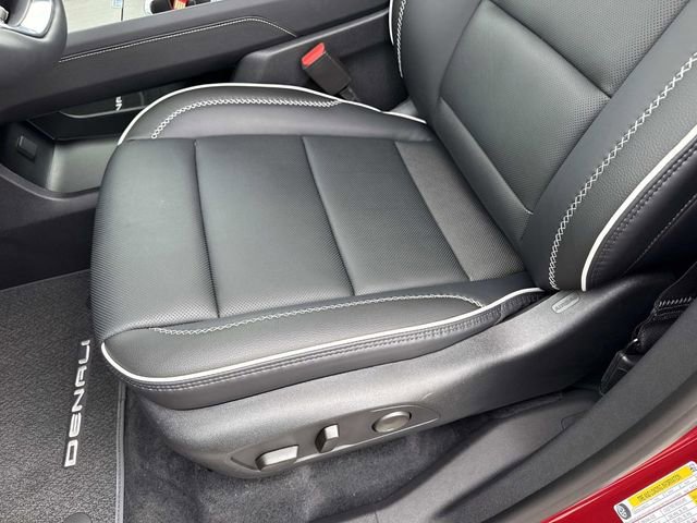 New 2026 GMC Acadia Denali w/ Super Cruise Package image 15