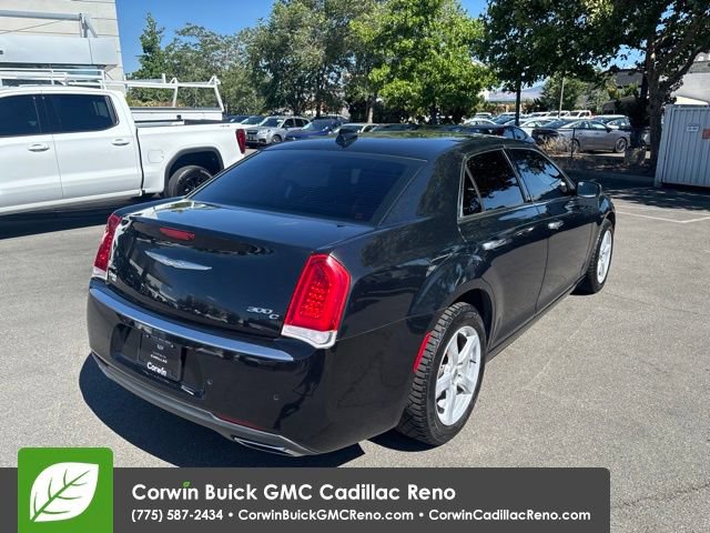 Used 2015 Chrysler 300 C Platinum w/ Harman/Kardon Audio Group AWD/4WD image 8