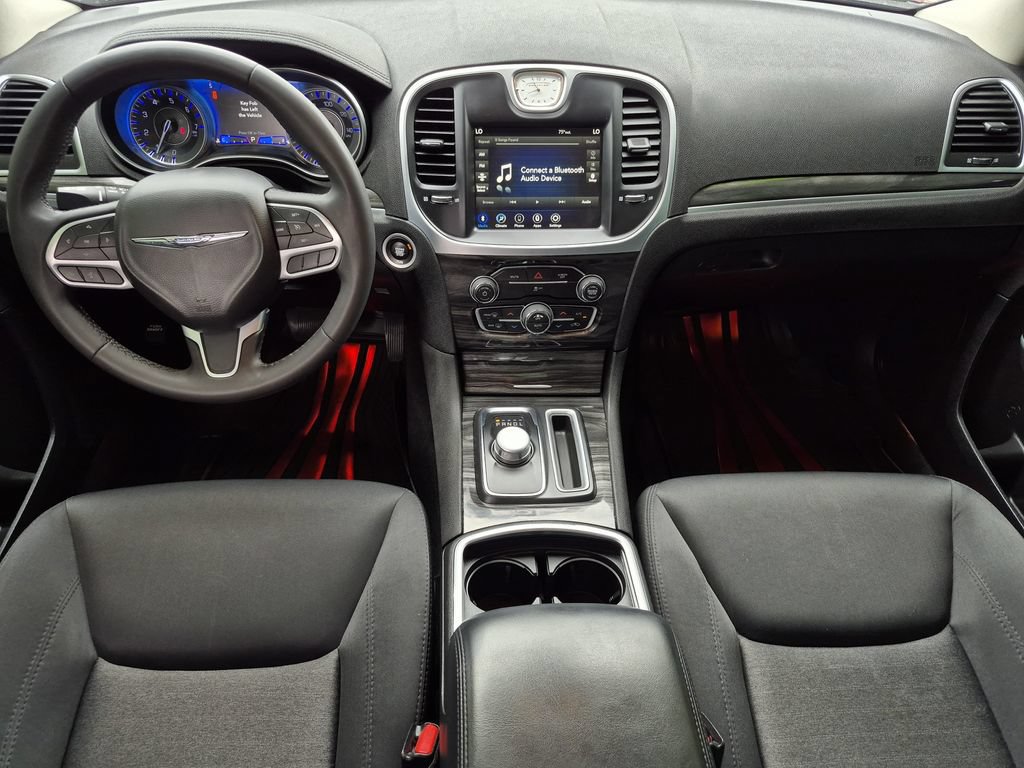 Used 2022 Chrysler 300 Touring RWD image 20