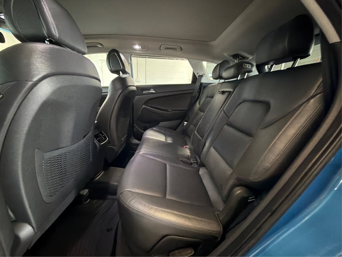 Used 2016 Hyundai Tucson Limited w/ Option Group 03 AWD/4WD image 10