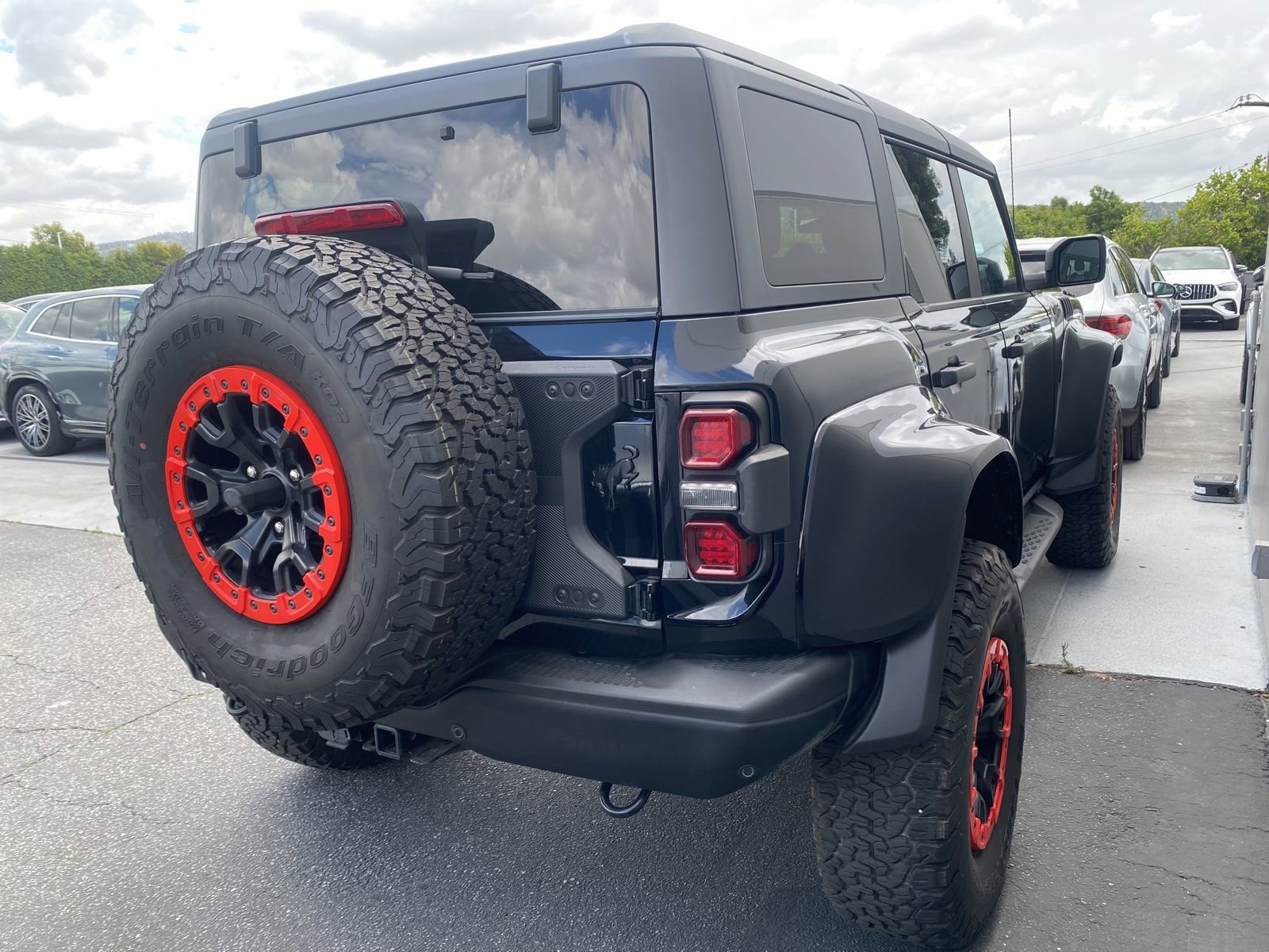 Used 2024 Ford Bronco Raptor AWD/4WD image 3