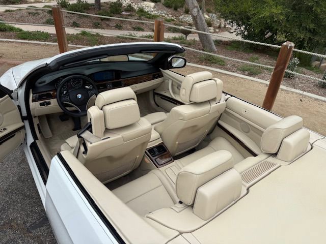 Used 2010 BMW 328i Convertible w/ Premium Pkg image 29