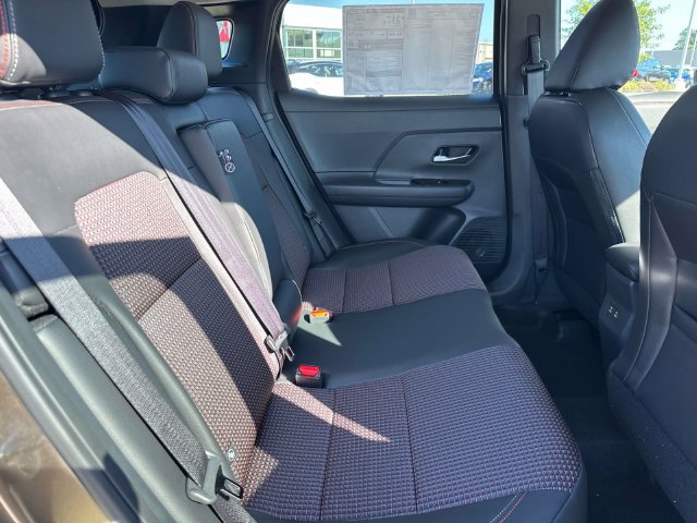 New 2027 Nissan Kicks SR FWD image 12