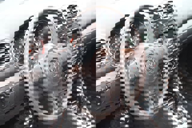 Used 2014 Volkswagen Golf 2.5L image 9