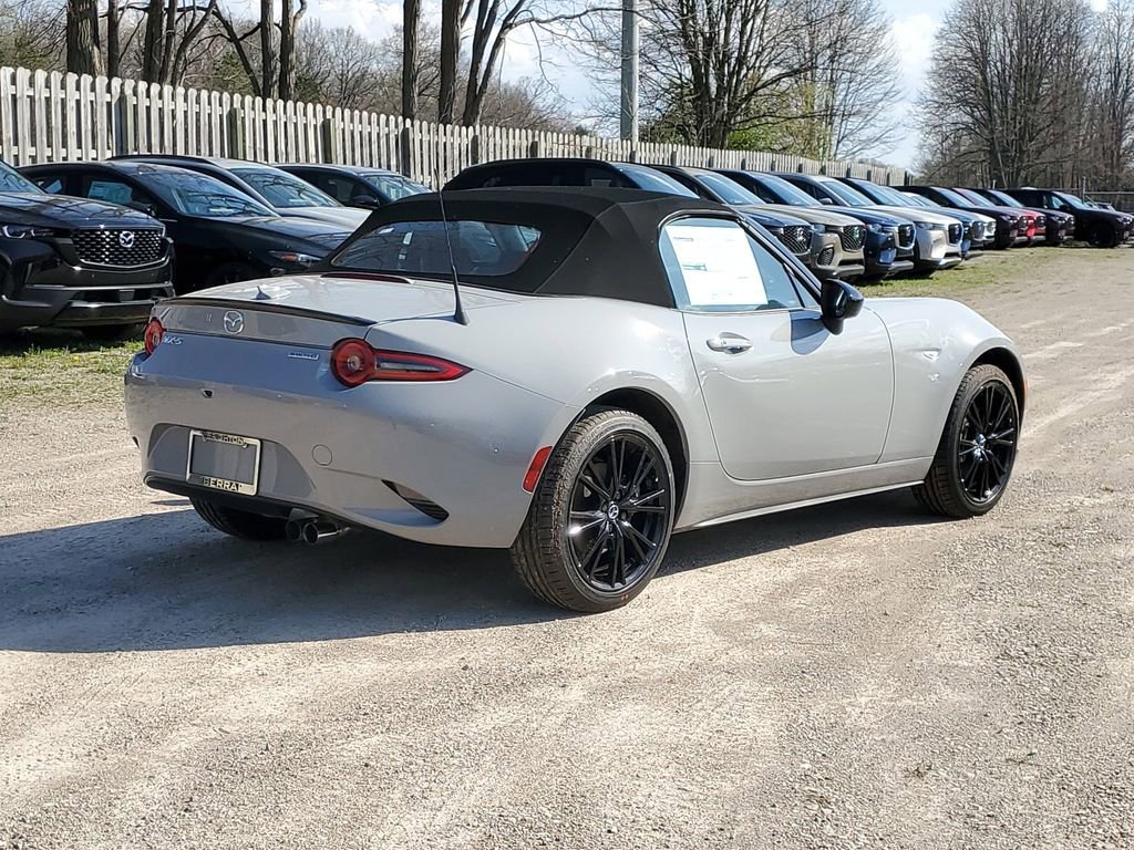 New 2026 MAZDA MX-5 Miata Club w/ Interior Package RWD image 3