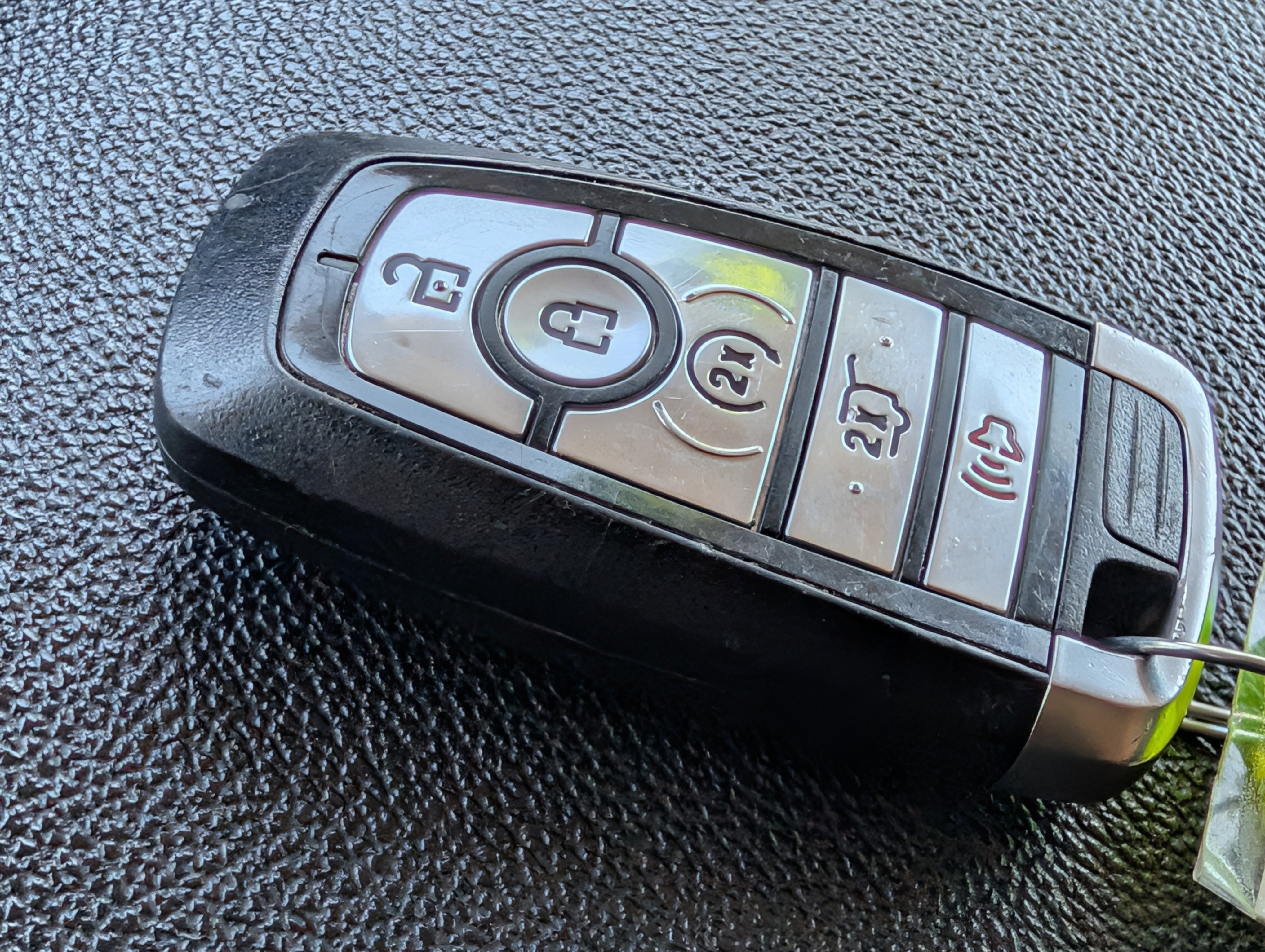 Certified 2024 Ford Expedition Max XLT image 35