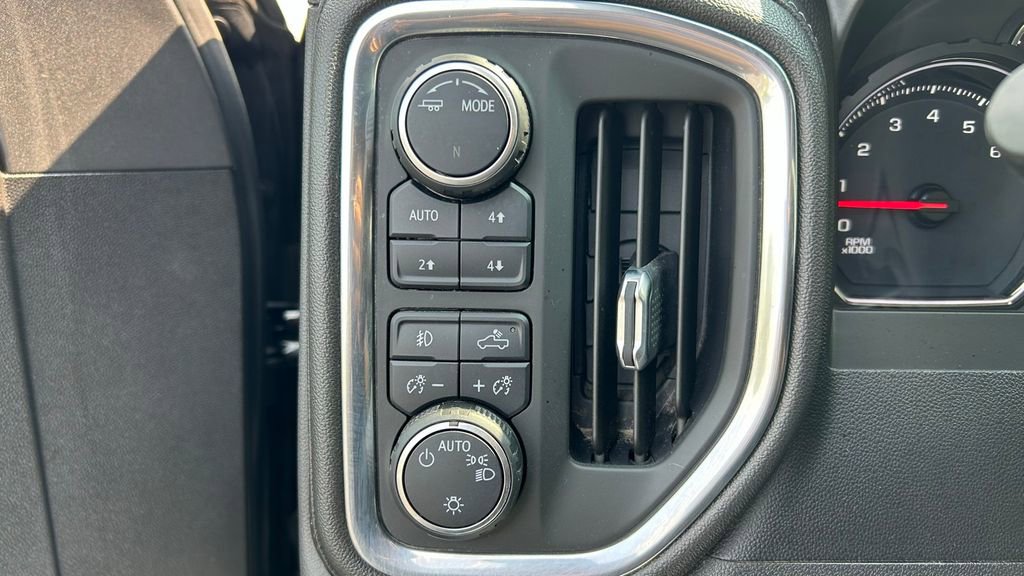 Used 2022 Chevrolet Silverado 1500 RST w/ Convenience Package II image 29