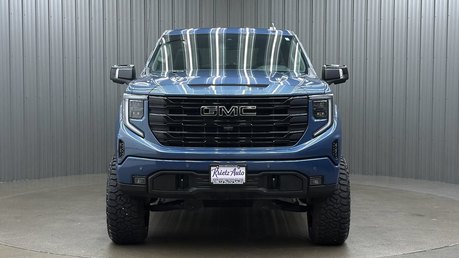 Used 2026 GMC Sierra 1500 Elevation w/ Elevation Premium Package AWD/4WD image 8