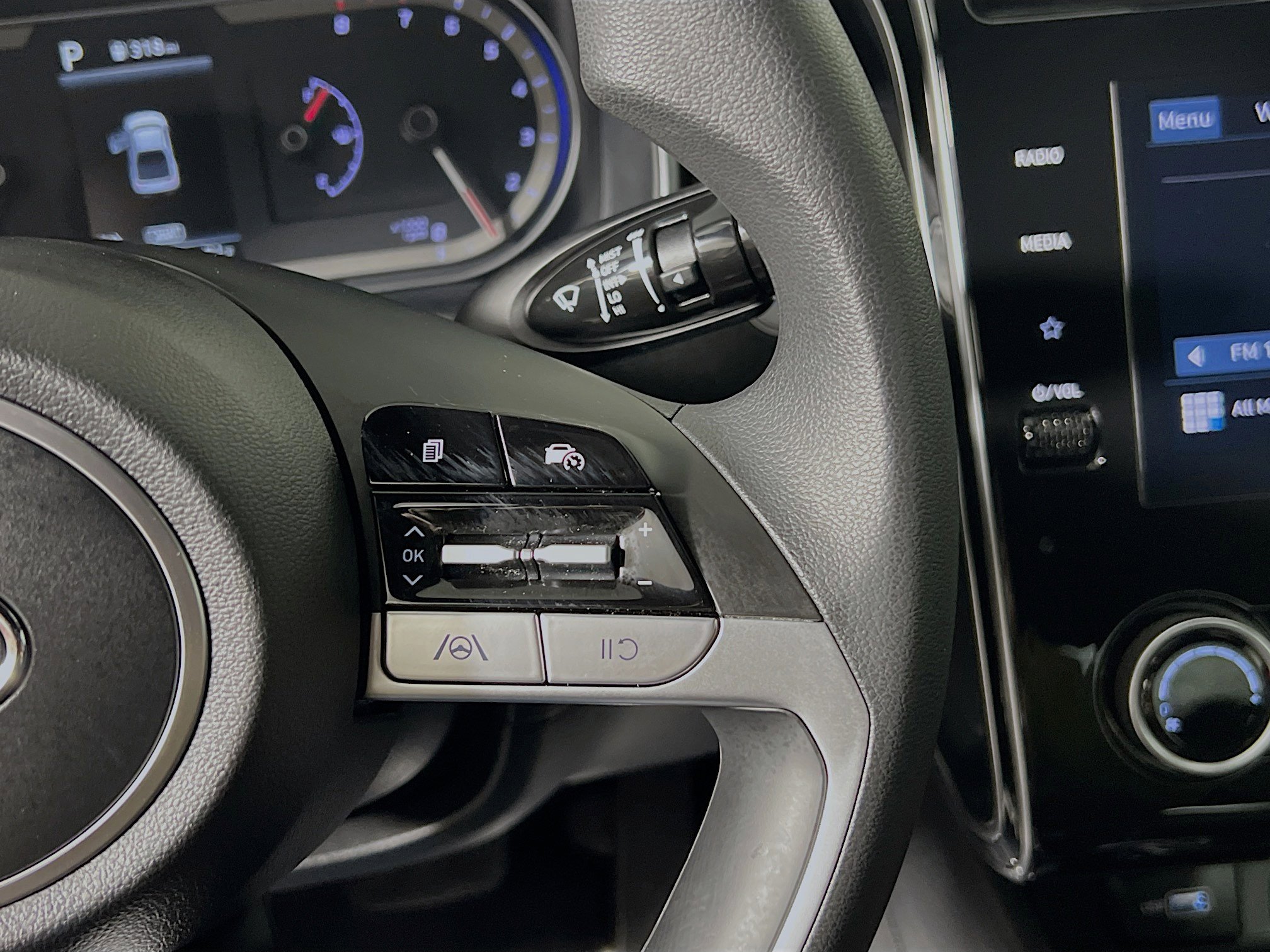 Used 2023 Hyundai Santa Cruz SEL image 20