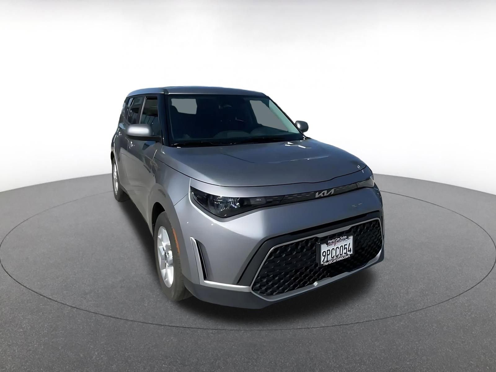 Used 2025 Kia Soul LX w/ LX Technology Package image 3