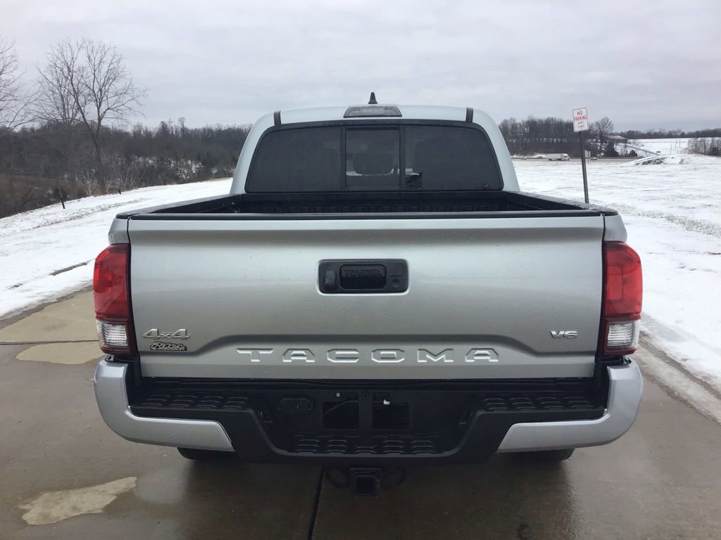 Used 2023 Toyota Tacoma SR image 4
