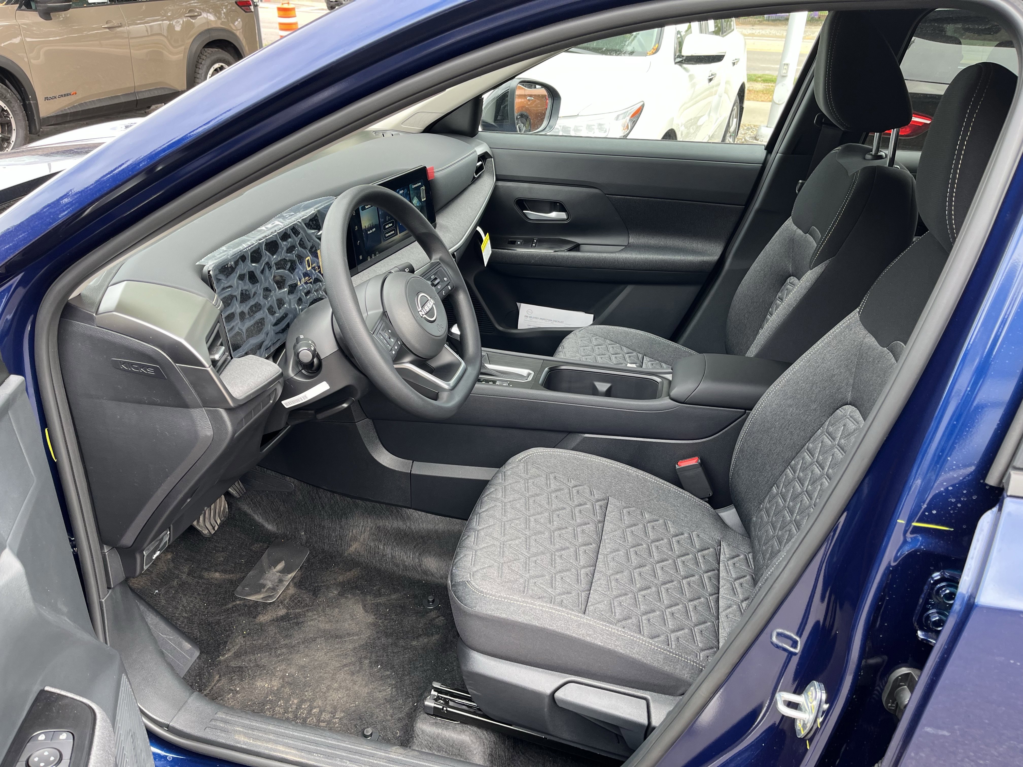 New 2026 Nissan Kicks SV image 9