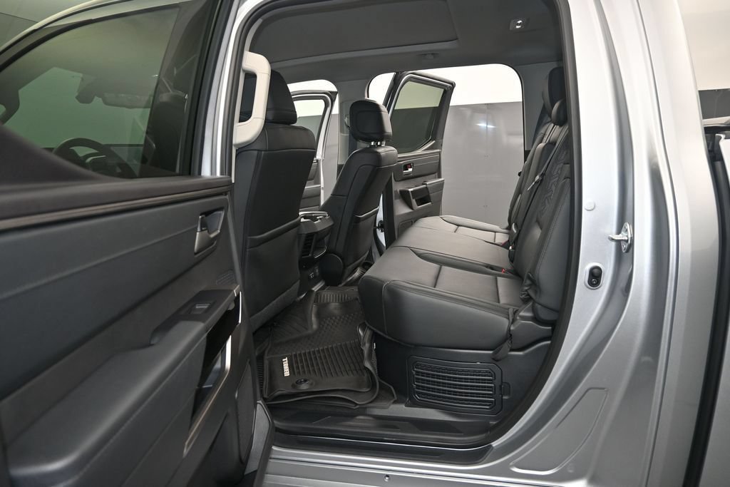 Used 2024 Toyota Tundra Limited AWD/4WD image 12