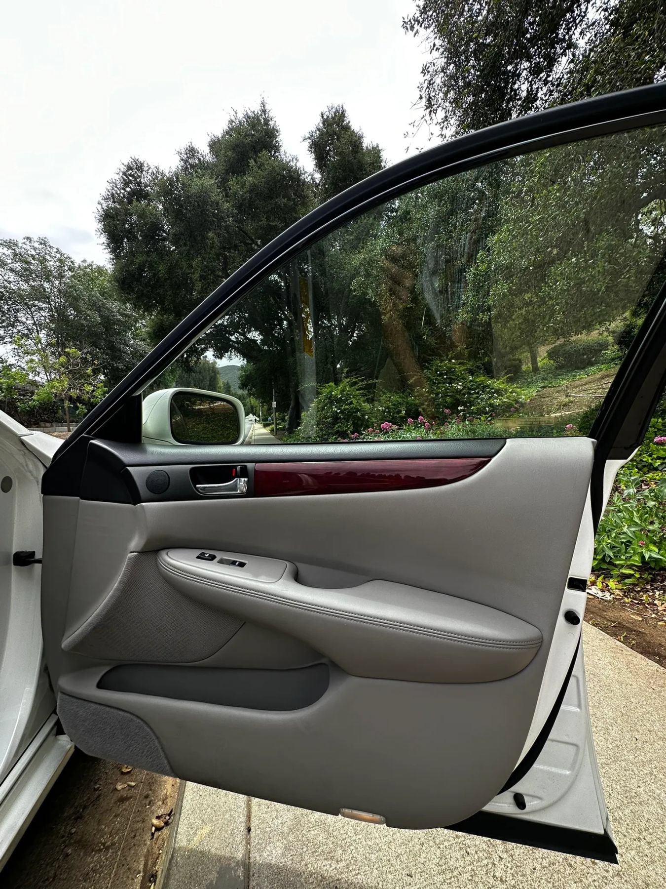 Used 2002 Lexus ES 330 FWD image 26