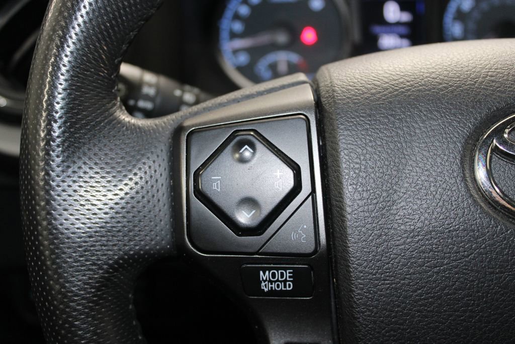 Used 2022 Toyota Tacoma TRD Off-Road w/ Technology Package image 23