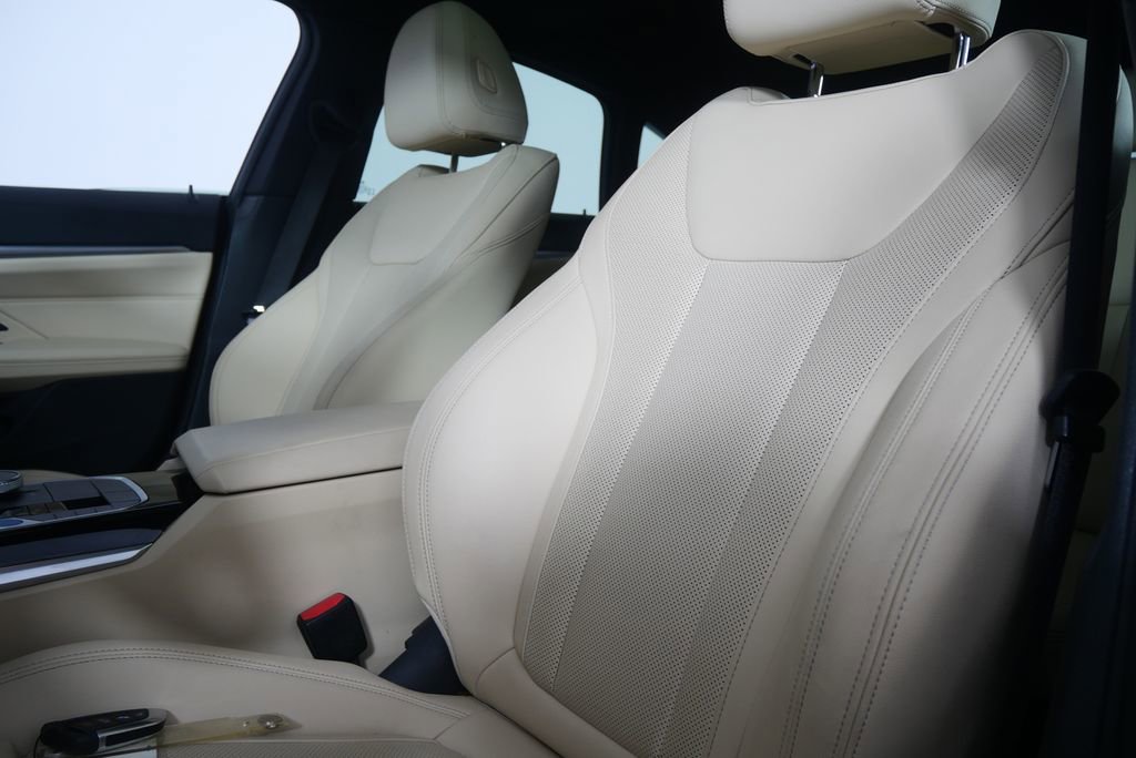 Certified 2024 BMW i4 eDrive35 w/ Premium Package RWD image 10