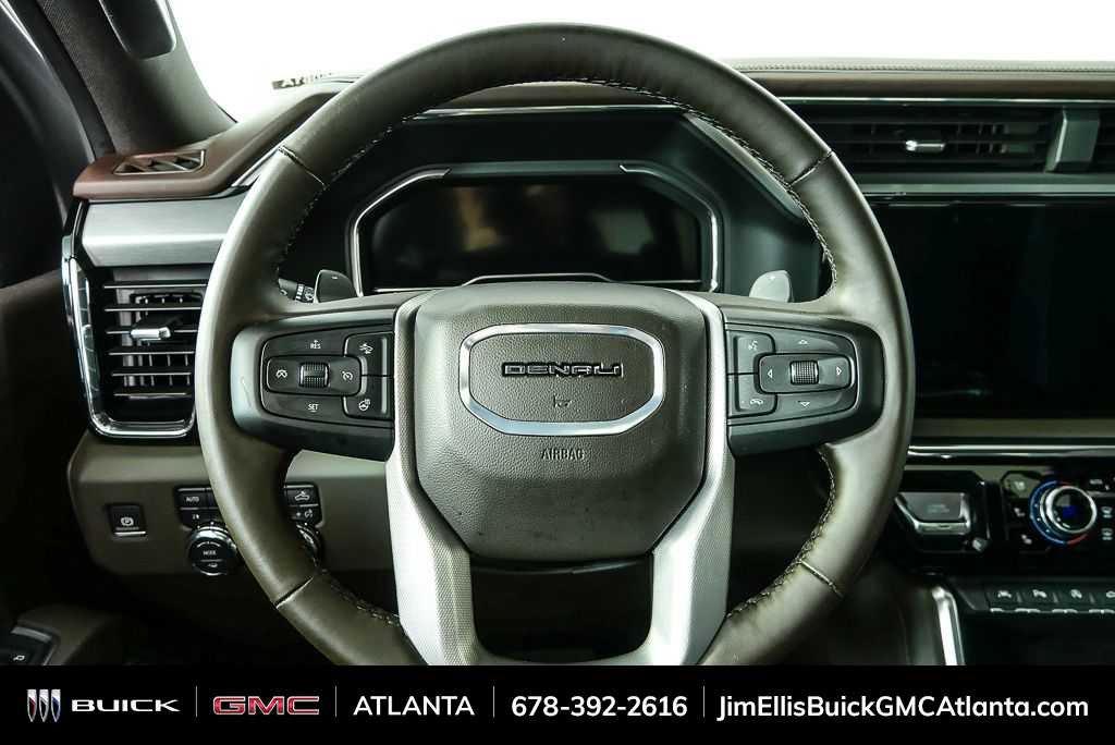 Used 2025 GMC Sierra 1500 Denali w/ Technology Package AWD/4WD image 10
