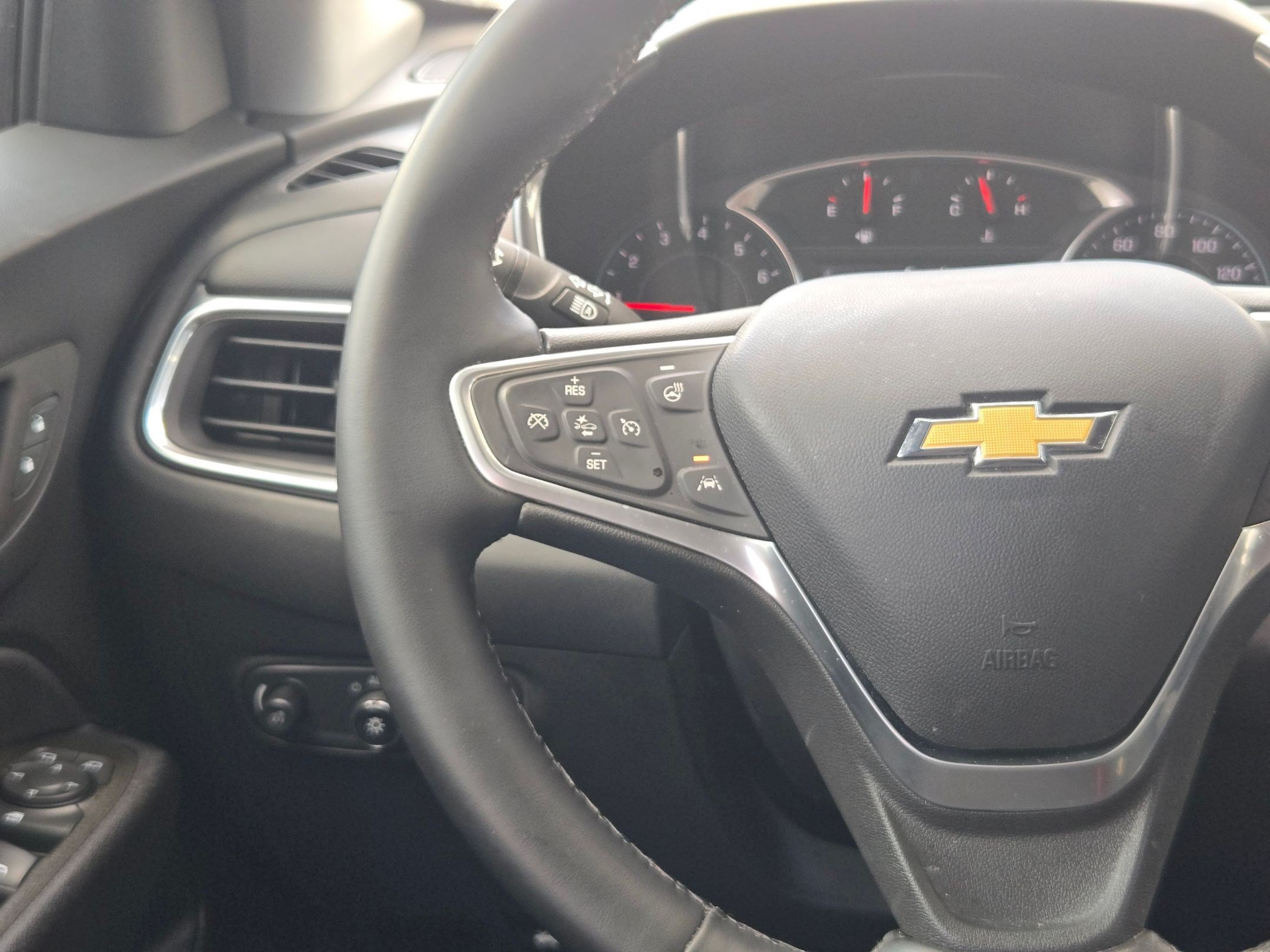 Certified 2023 Chevrolet Equinox LT AWD/4WD image 19